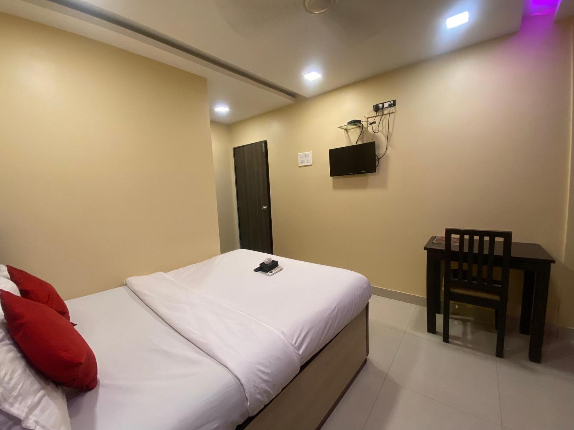 Royal Grand - Near International Airport 3* Mumbai