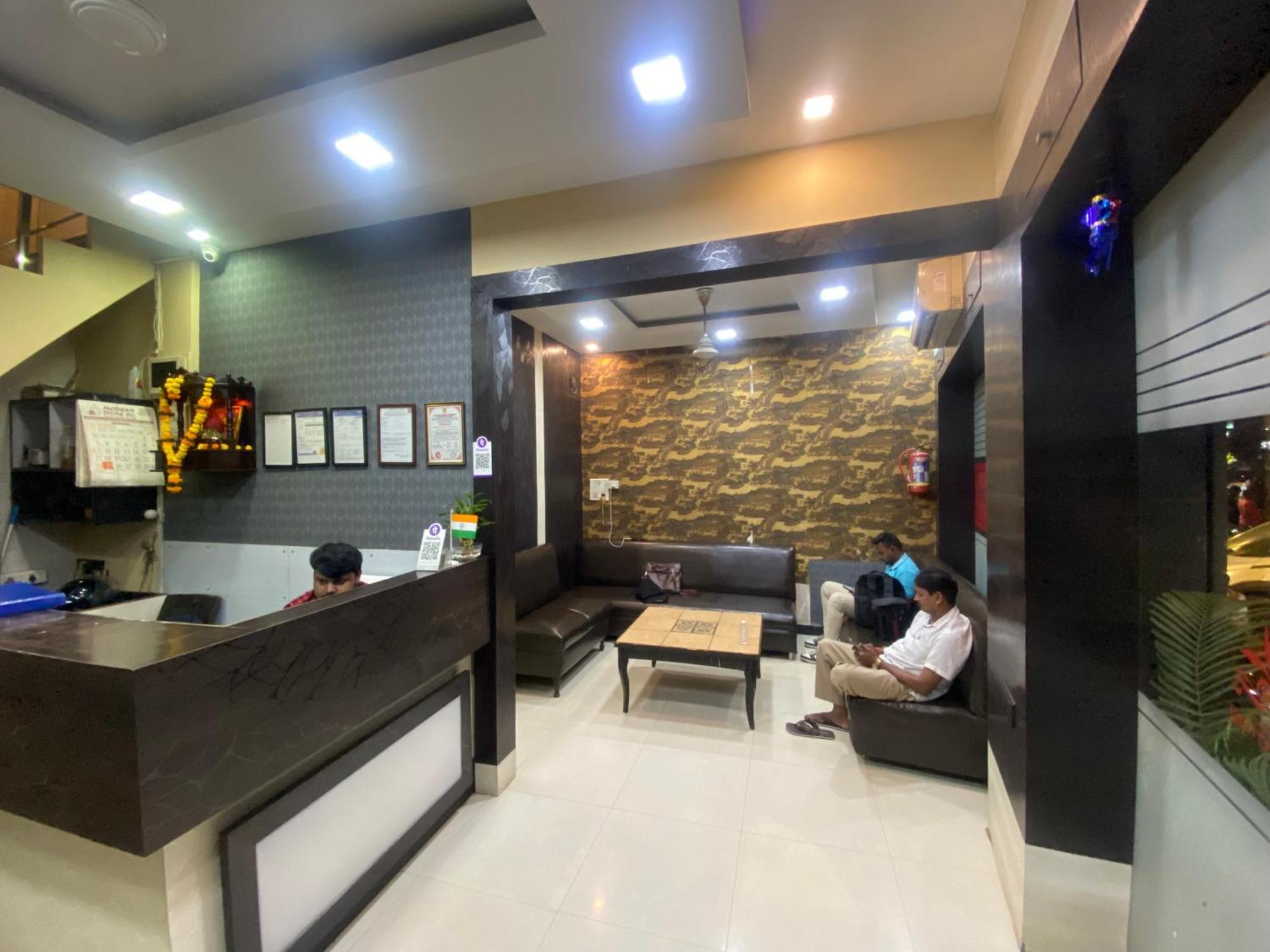 Royal Grand - Near International Airport Hotel Mumbai